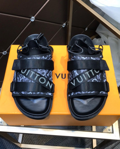 Louis  Vuitton  Slippers