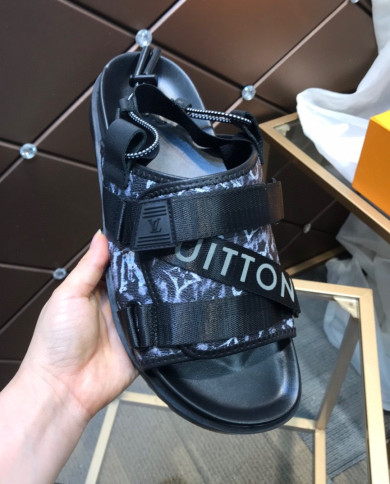 Louis  Vuitton  Slippers