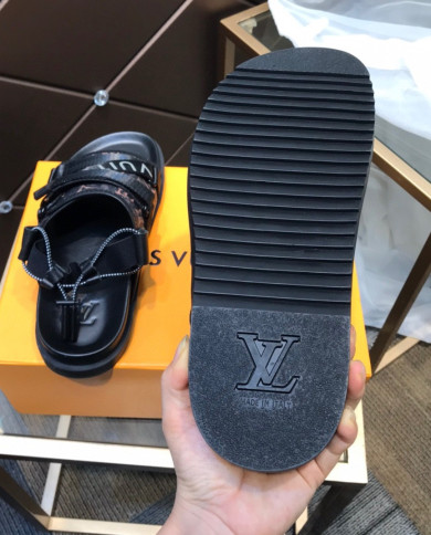 Louis  Vuitton  Slippers