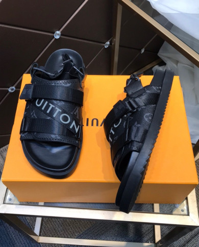 Louis  Vuitton  Slippers