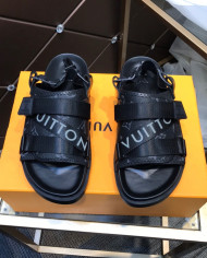 Louis  Vuitton  Slippers