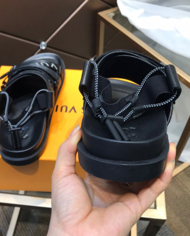 Louis  Vuitton  Slippers
