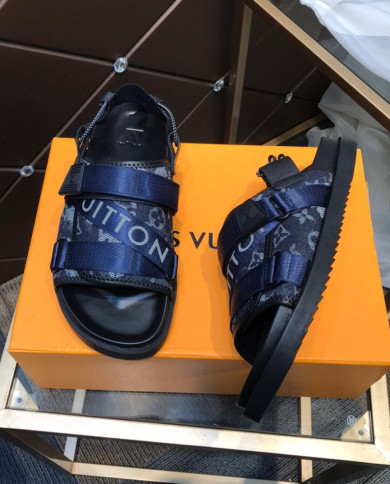 Louis  Vuitton  Slippers