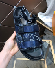 Louis  Vuitton  Slippers