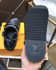 Louis  Vuitton  Slippers