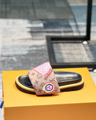 Louis  Vuitton couple style Slippers