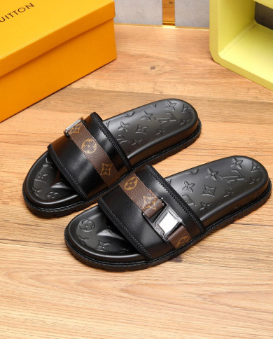 Louis  Vuitton  Slippers