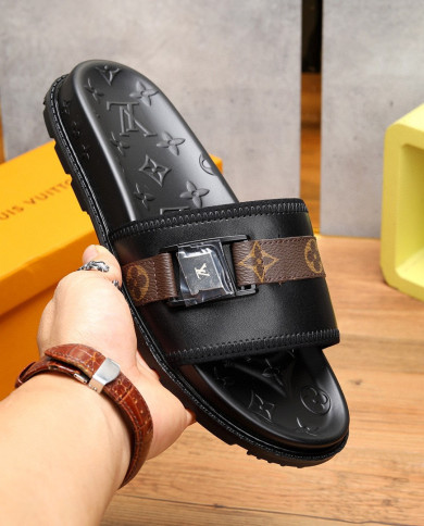 Louis  Vuitton  Slippers