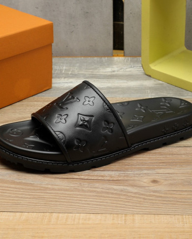 Louis  Vuitton  Slippers