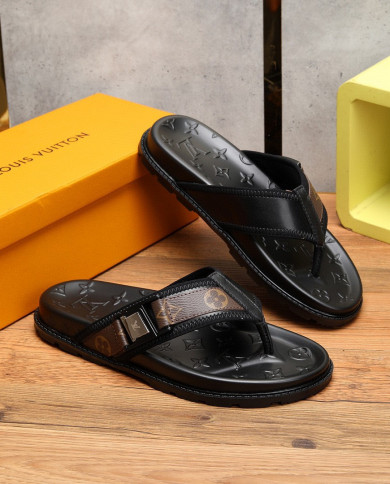 Louis  Vuitton  Slippers
