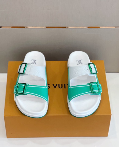 Louis  Vuitton  Slippers