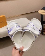 Louis  Vuitton  Slippers