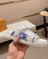 Louis  Vuitton  Slippers