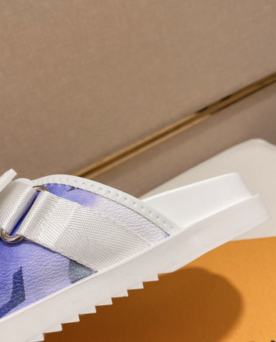 Louis  Vuitton  Slippers
