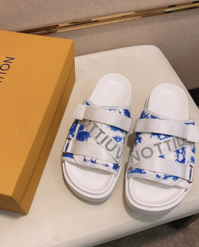 Louis  Vuitton  Slippers