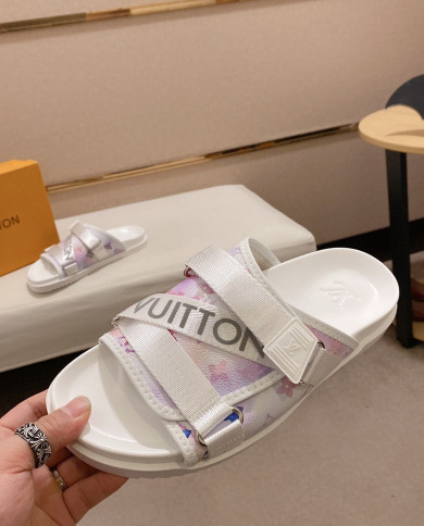 Louis  Vuitton  Slippers