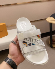 Louis  Vuitton  Slippers
