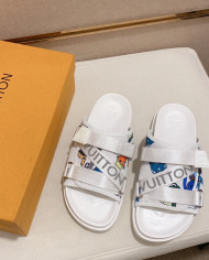 Louis  Vuitton  Slippers