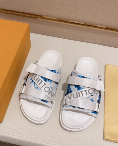 Louis  Vuitton  Slippers