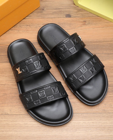 Louis  Vuitton  Slippers
