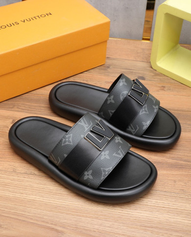 Louis  Vuitton  Slippers