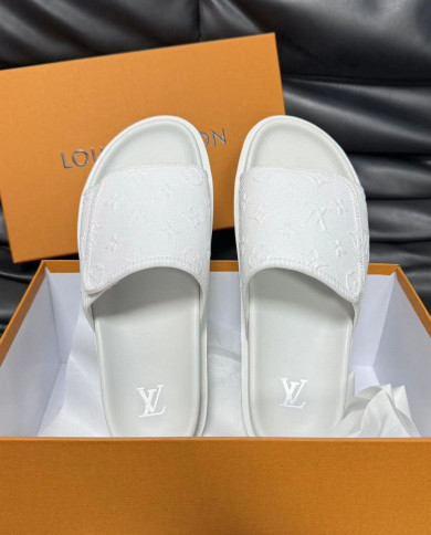 Louis  Vuitton  Slippers
