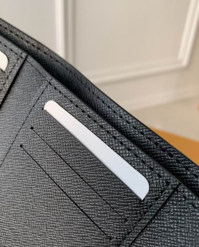 LV  Wallet
