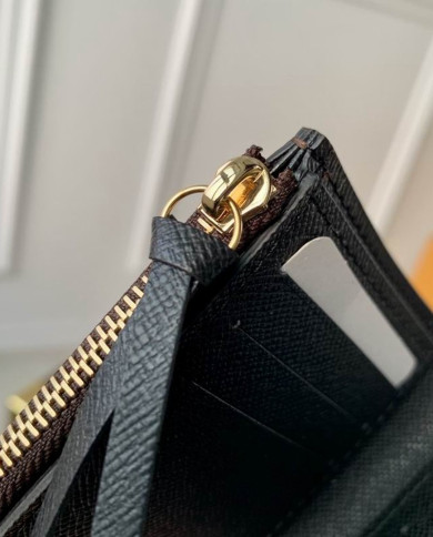 LV  Wallet