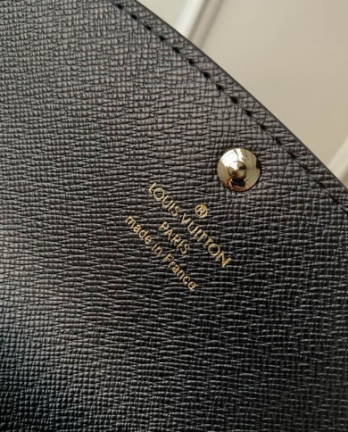 LV  Wallet