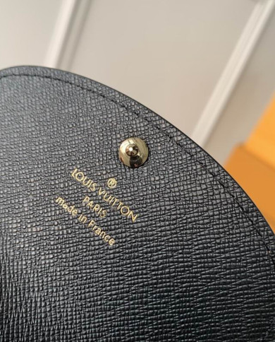 LV  Wallet