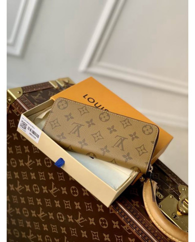 LV  Wallet