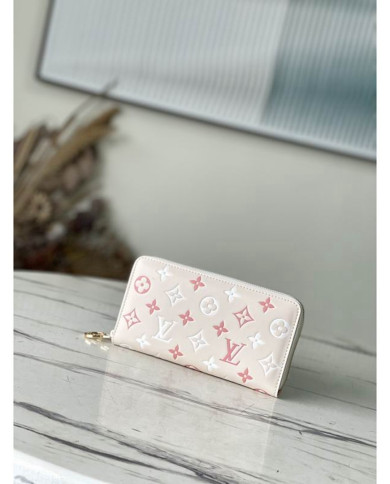 LV  Clea Wallet