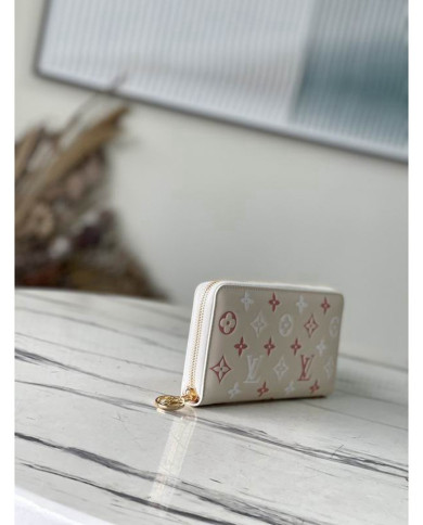 LV  Clea Wallet