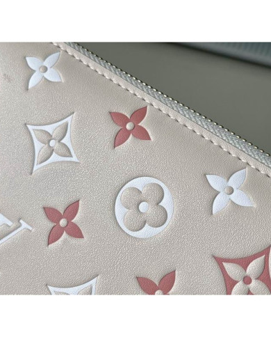 LV  Clea Wallet
