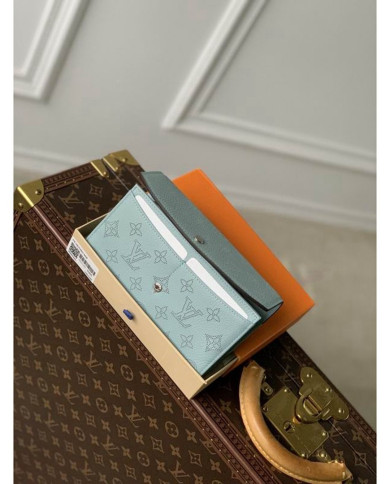LV Iris Wallet