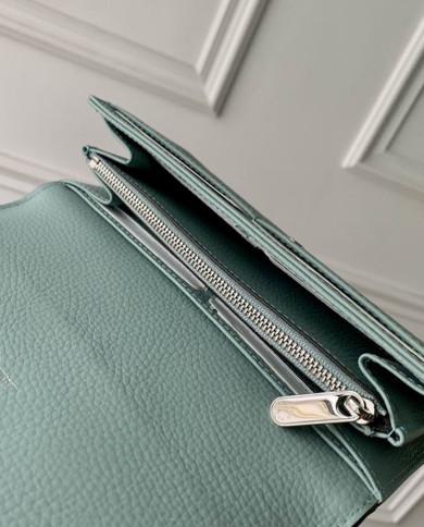 LV Iris Wallet