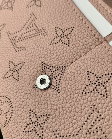 LV Iris Wallet