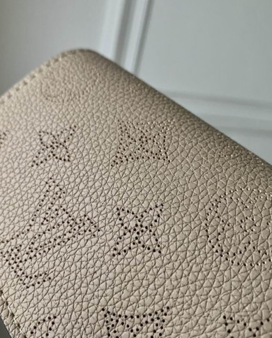 LV Iris Wallet