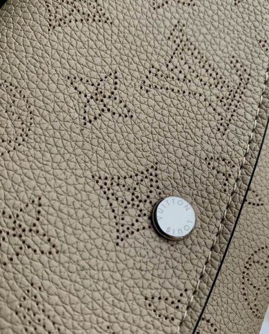 LV Iris Wallet