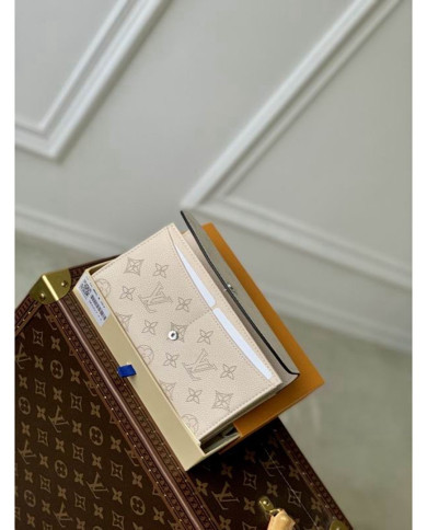 LV Iris Wallet