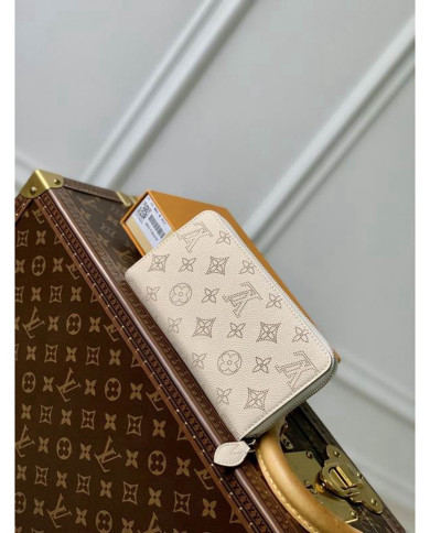 LV Zippy  Wallet