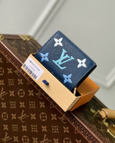 LV Clea  Wallet