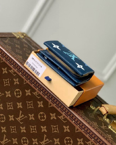 LV Clea  Wallet
