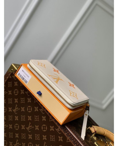 LV Gradient  Wallet
