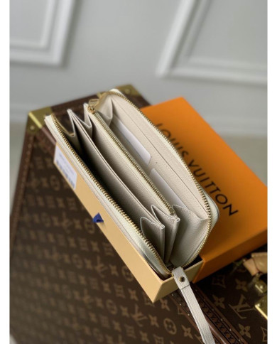 LV Gradient  Wallet