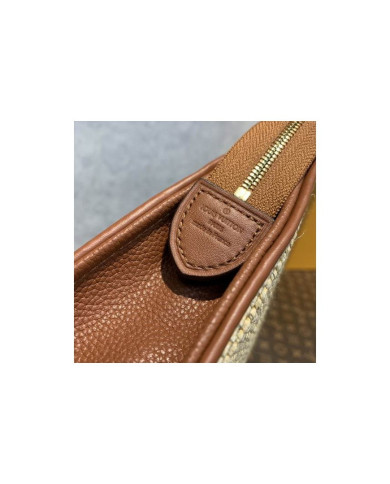 LV  Wallet