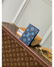 LV  Wallet