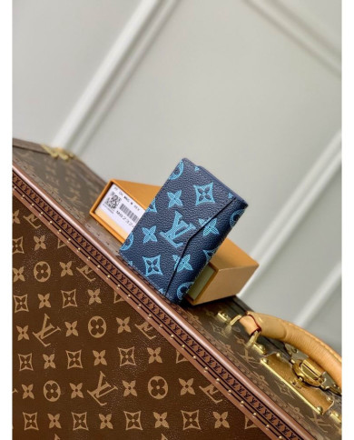 LV  Wallet