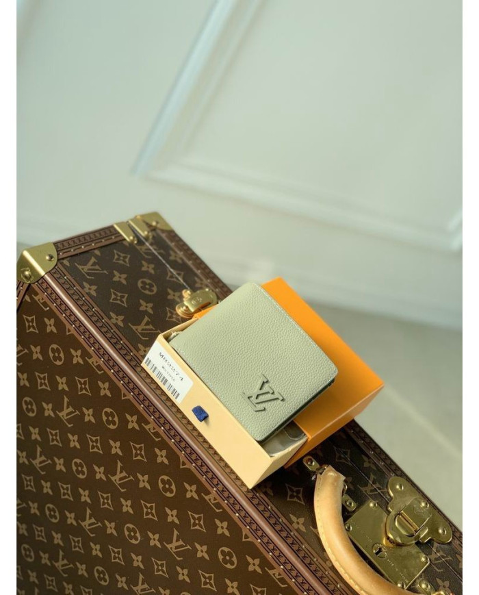 LV  Mulltiple Wallet