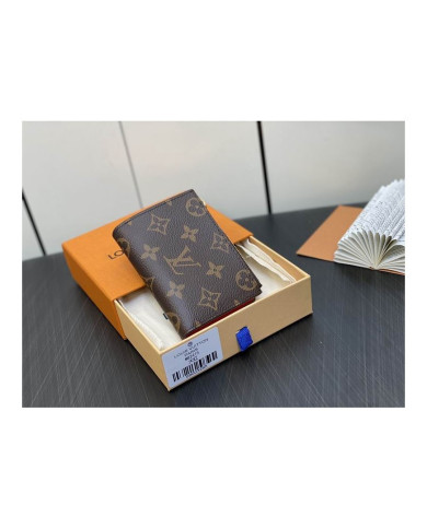 LV Portefeuil Lisa Wallet